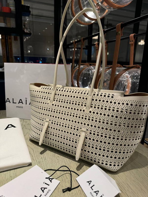 NEO MINA 32 BAG IN CHINO VIENNE CALFSKIN