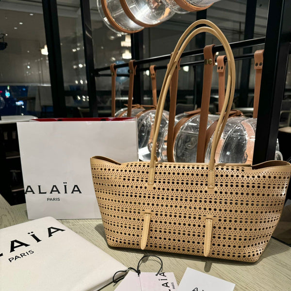 NEO MINA 32 BAG IN HARVEST GOLD VIENNE CALFSKIN