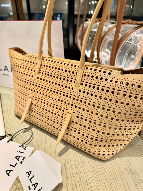 NEO MINA 32 BAG IN HARVEST GOLD VIENNE CALFSKIN