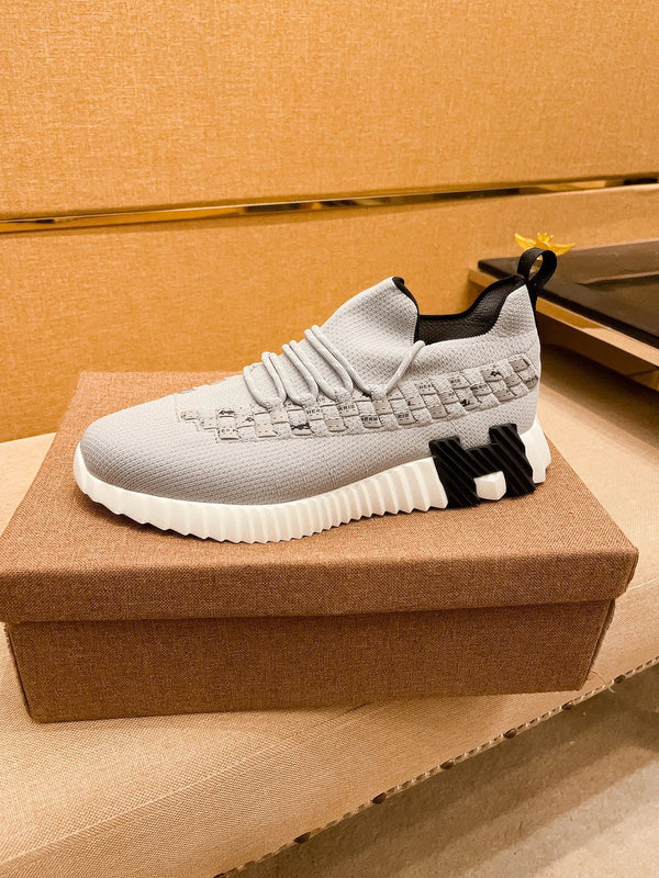 Sneaker slip-on Flex da uomo HM in pelle di vacchetta lavorata a maglia grigia 671703