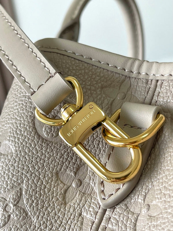 BORSA BABYLONE 31 IN PELLE EMPREINTE MONOGRAM TOURTERELLE
