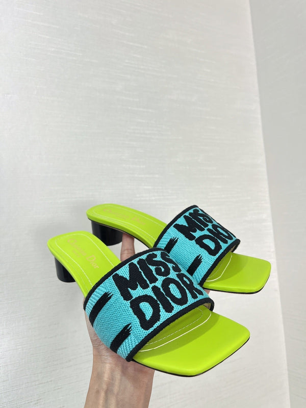 Ciabatte con tacco Dway 35 blu lime in cotone ricamato