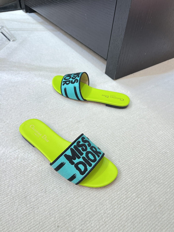dway slide ricamato in cotone blu lime