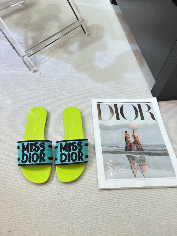 dway slide ricamato in cotone blu lime