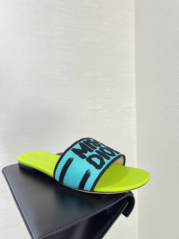 dway slide ricamato in cotone blu lime