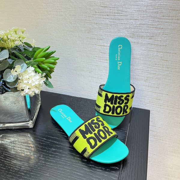 dway slide ricamato in cotone blu lime