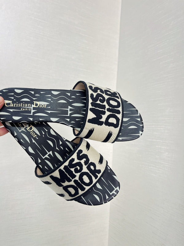 dway slide embroidered cotton black miss cd alllover motif