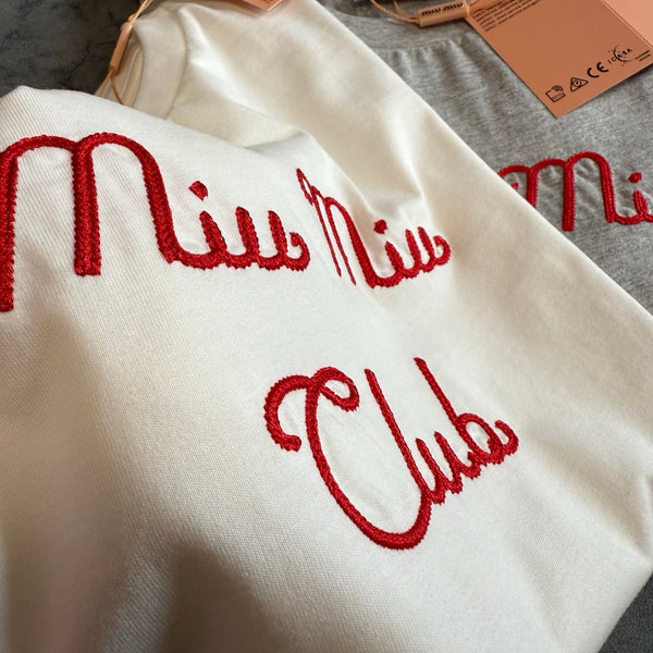 Miu SS26 T-shirt brodé à manches courtes en coton 350483