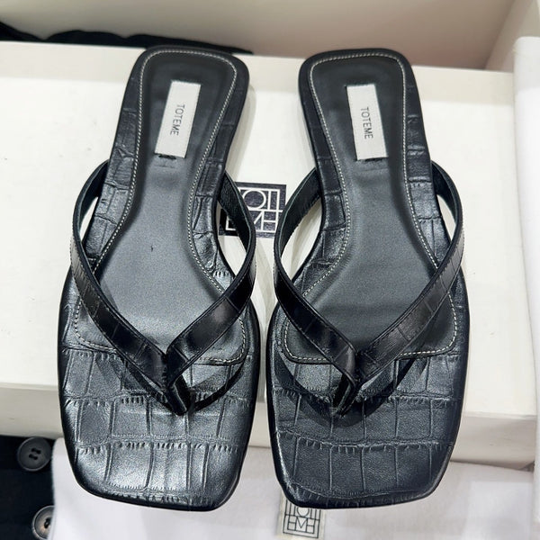 Totem Thong Sandals Black Croc-Effect Leather 751656