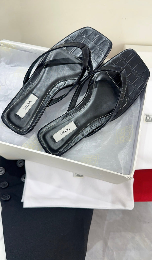 Totem Thong Sandals Black Croc-Effect Leather 751656