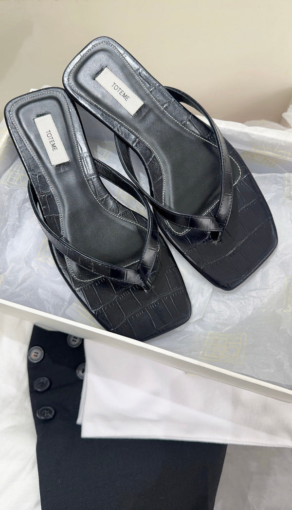 Totem Thong Sandals Black Croc-Effect Leather 751656