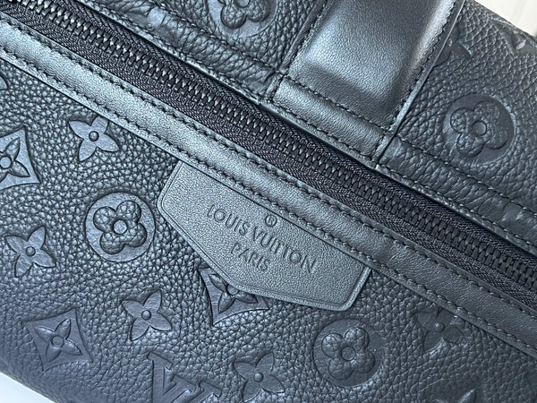 LV S-Cape Messenger Bag 28cm Black Taurillon Monogram leather