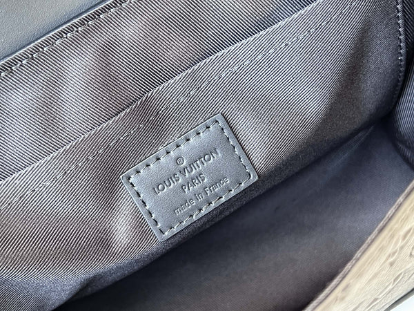 LV Steamer PM Bag 25cm Black Taurillon Monogram Leather