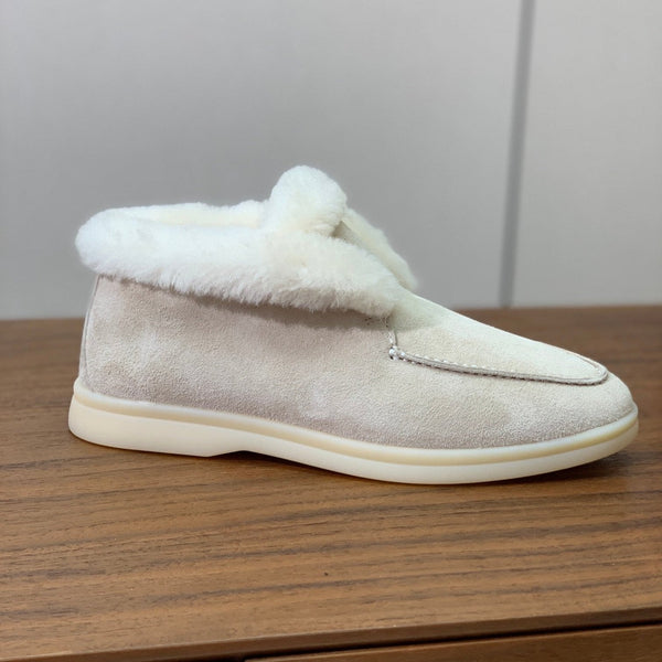 Stivali Chukka LP Open Walk in pelle scamosciata color crema e pelliccia di agnello