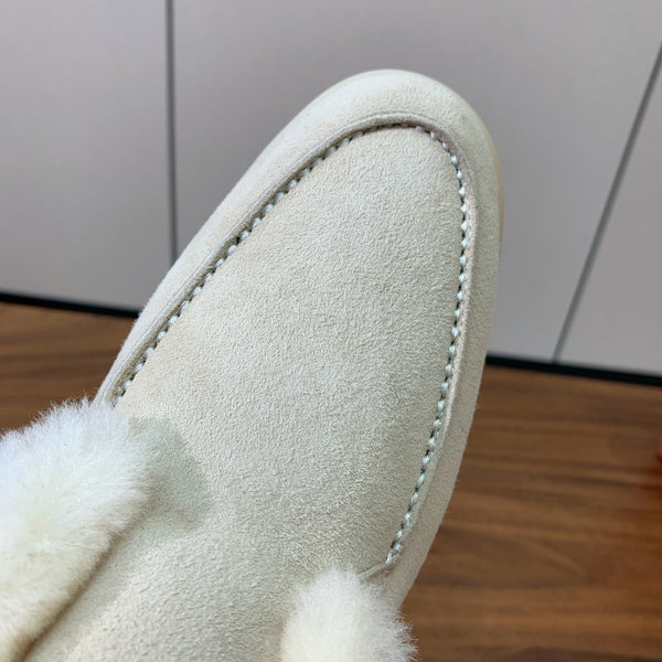 Stivali Chukka LP Open Walk in pelle scamosciata color crema e pelliccia di agnello