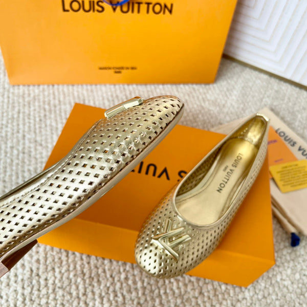 Ballerina piatta LV Shake in pelle di vacchetta gialla