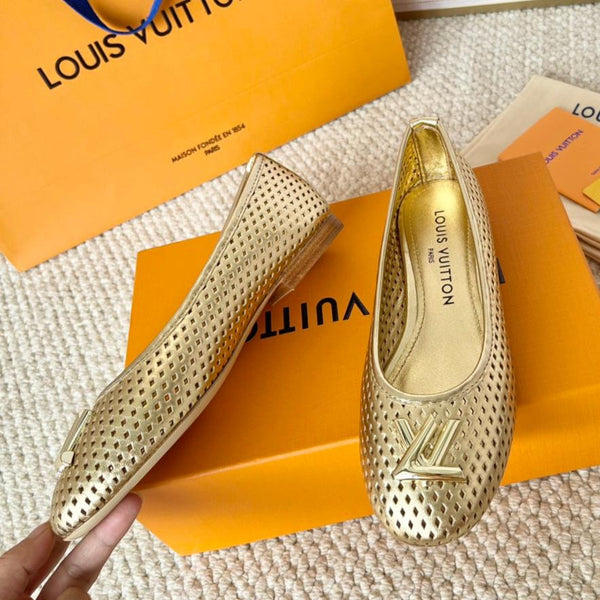 Ballerina piatta LV Shake in pelle di vacchetta gialla