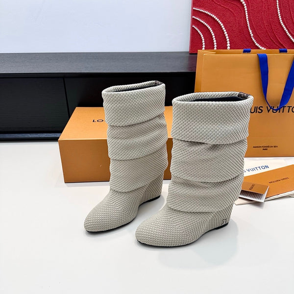 LV CSummer Mid Wedge Boot Taupe Knit 542223