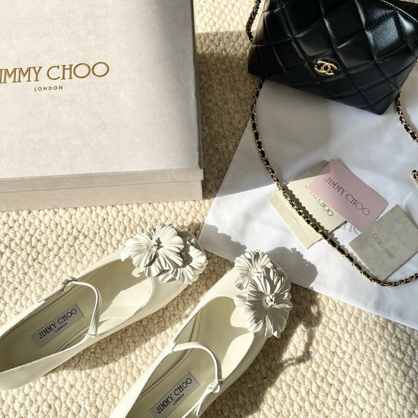 Jimmy Choo Skye Corsage Ballerine Blanc Peau de Mouton 669839