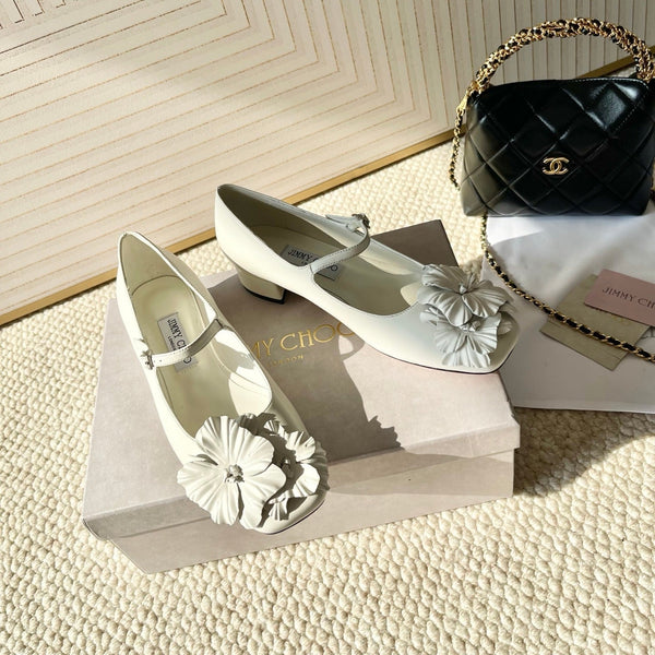 Jimmy Choo Skye Corsage Ballerine Blanc Peau de Mouton 669839