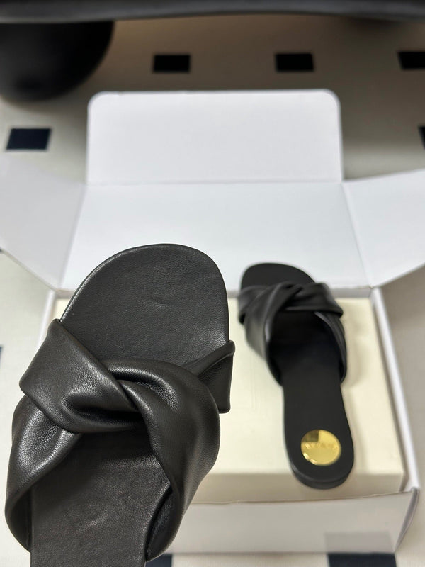YSL Knotted Slide Black Smooth Leather 787567