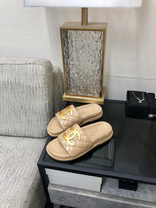 mule sandal 30 beige quilted waxed leather