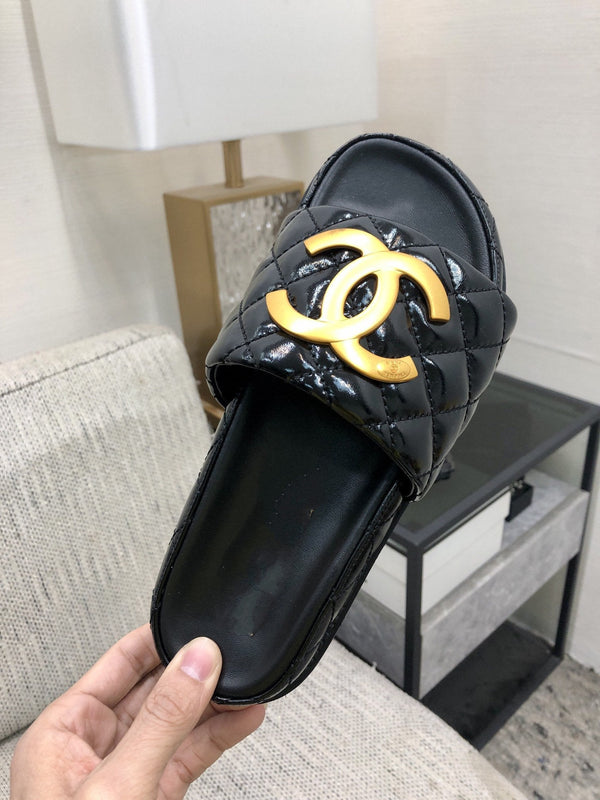 mule sandal 30 black quilted waxed leather