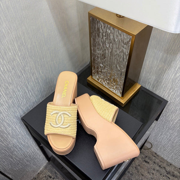 Mules à plateforme CC 26s en raphia beige et mouton 688702