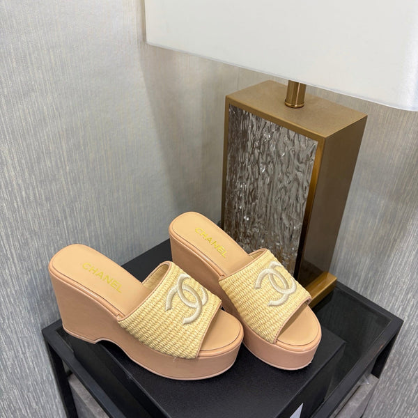 Mules à plateforme CC 26s en raphia beige et mouton 688702