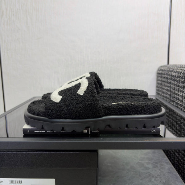 CC 26s Shearling Slide Flat Mules Black White Wool 128101