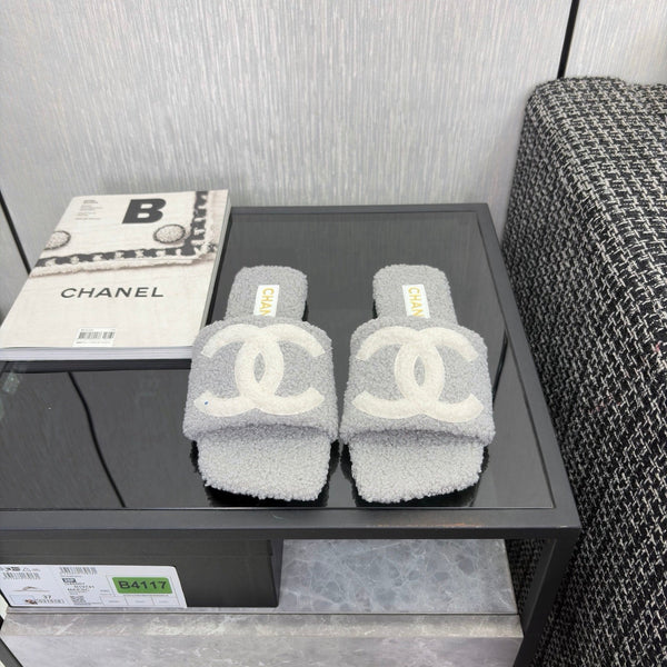 CC 26s Shearling Square Toe Sandals Grey White Wool 128087