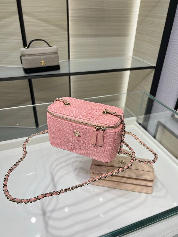 CC Long Vanity Case 16cm Light Pink Woven Straw