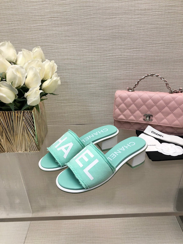 CC 25C Mules con tacco medio in tessuto turchese 212957