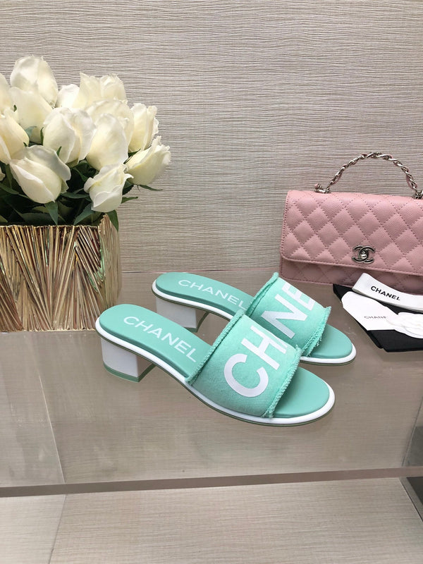 CC 25C Mules con tacco medio in tessuto turchese 212957