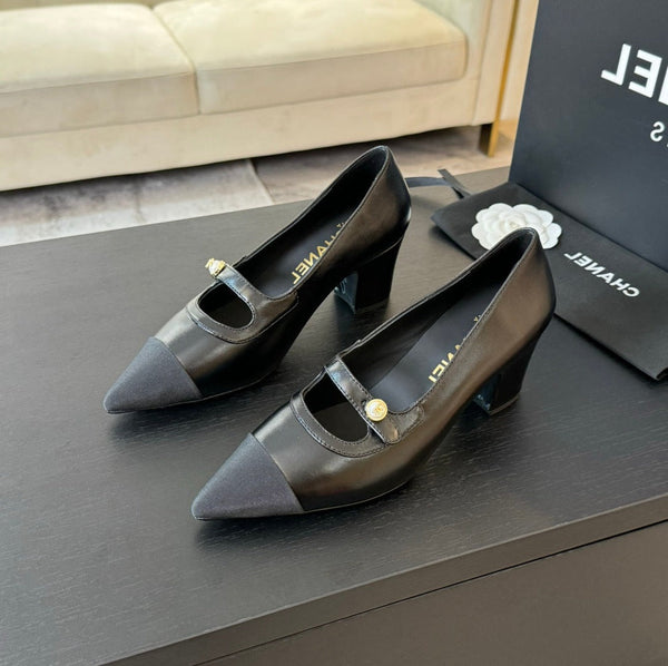 Scarpe da donna Double C SPIRIT TOE in pelle di agnello nera