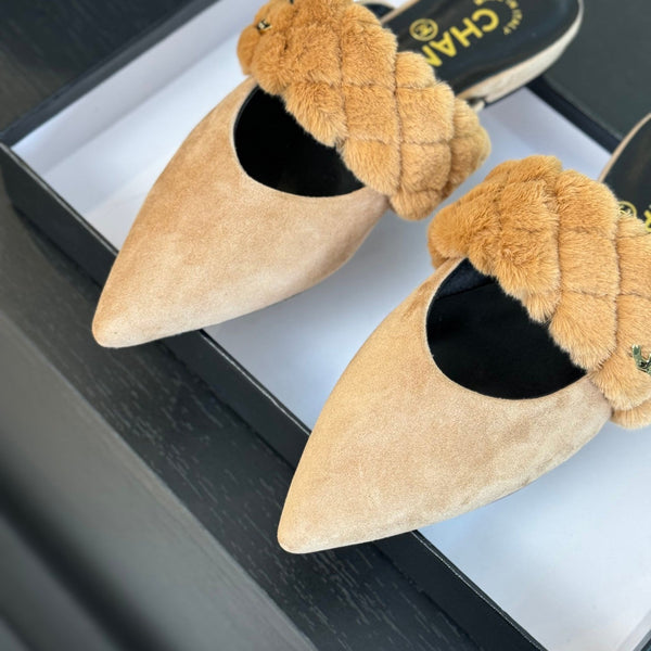 CC MULE IN LISCIO VELLUTO BEIGE SEPPIA CON FERRAMENTA ORO