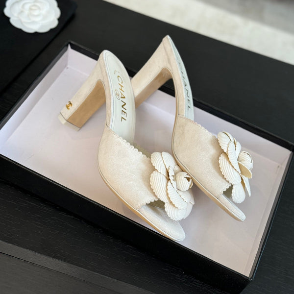 CC Mules 80mm White Suede