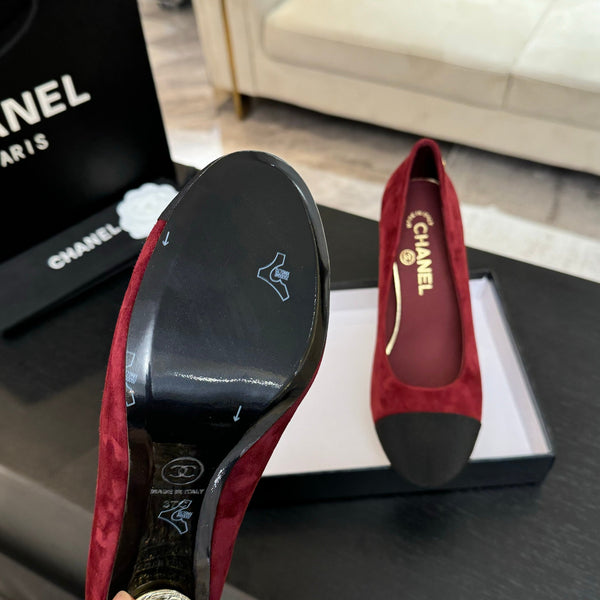SANDALI CON TACCO ALTO 85 MM IN CAMOSCIO ROSSO RUBINO E TESSUTO NERO