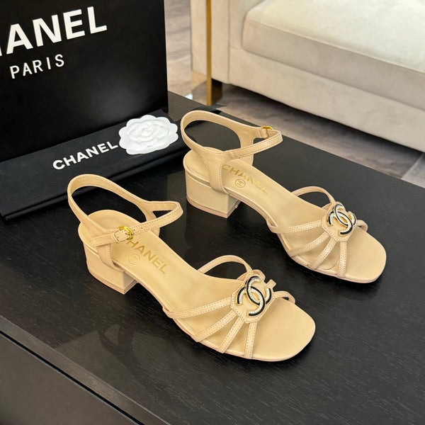 Sandalo CC 45mm in pelle di pecora color crema scuro 212928