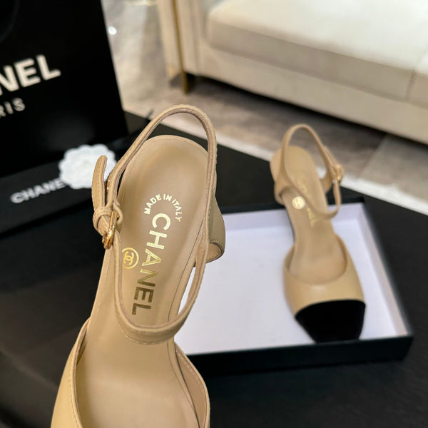 CC 25S Slingback 85mm Pelle di vitello beige Pelle scamosciata nera