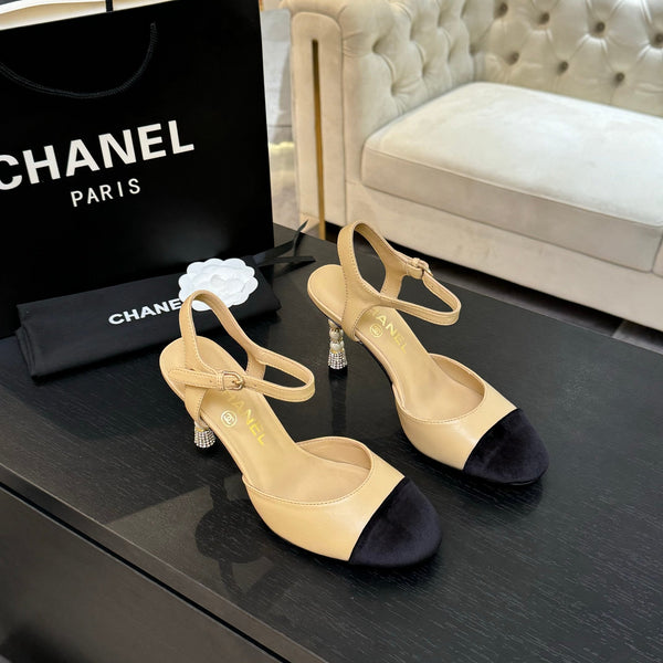 CC 25S Slingback 85mm Pelle di vitello beige Pelle scamosciata nera