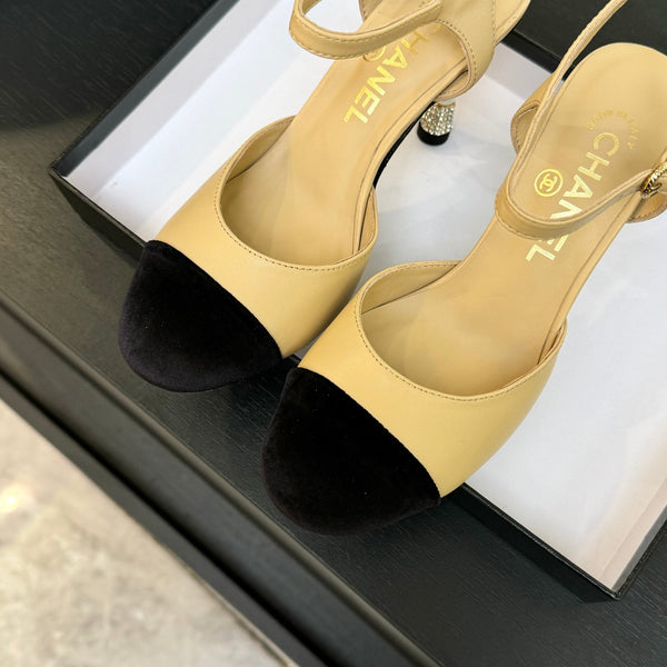 CC 25S Slingback 85mm Pelle di vitello beige Pelle scamosciata nera