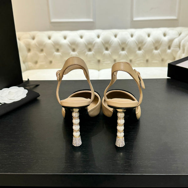 CC 25S Slingback 85mm Pelle di vitello beige Pelle scamosciata nera