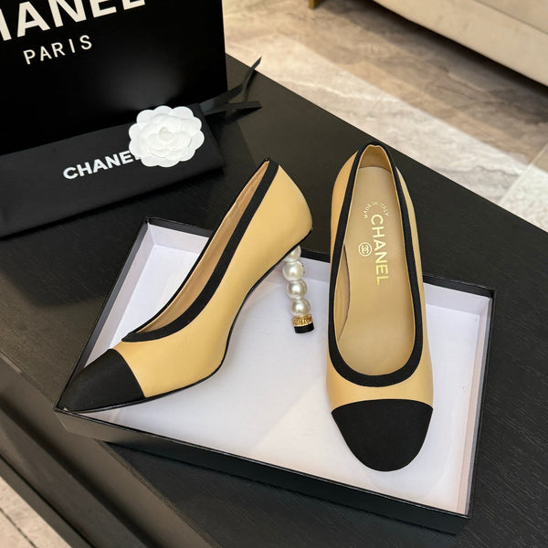 CC 25S Pump 85mm Beige Vitello Nero Grosgrain