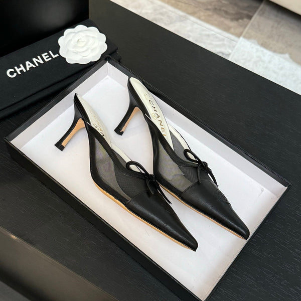CC 26s Métiers d'Art Pointed-Toe Mule Black Mesh Sheepskin 700621