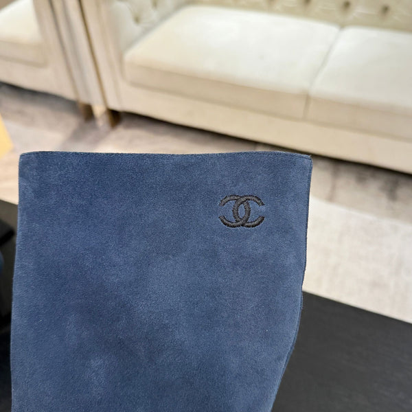 CC Gabrielle Chanel Boots 8.5cm Dark Blue Suede Black Fabric