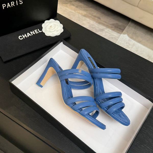 Sandales CC 26C Double C brides en peau de mouton bleue