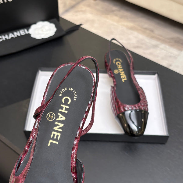 CC 26s Classic Slingback Flat Black Burgundy Crocodile Embossed Patent Leather 907635