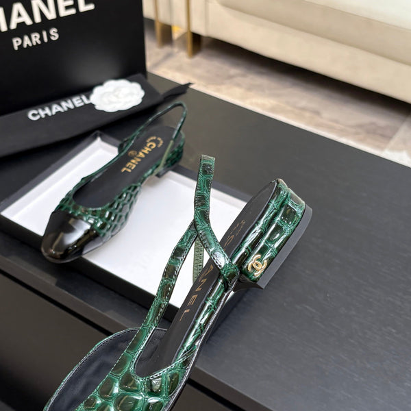 CC 26s Classic Slingback Flat Black Green Crocodile Embossed Patent Leather 907638