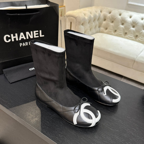 CC 26s Cap-Toe Sock Boots Black Suede Leather 106823